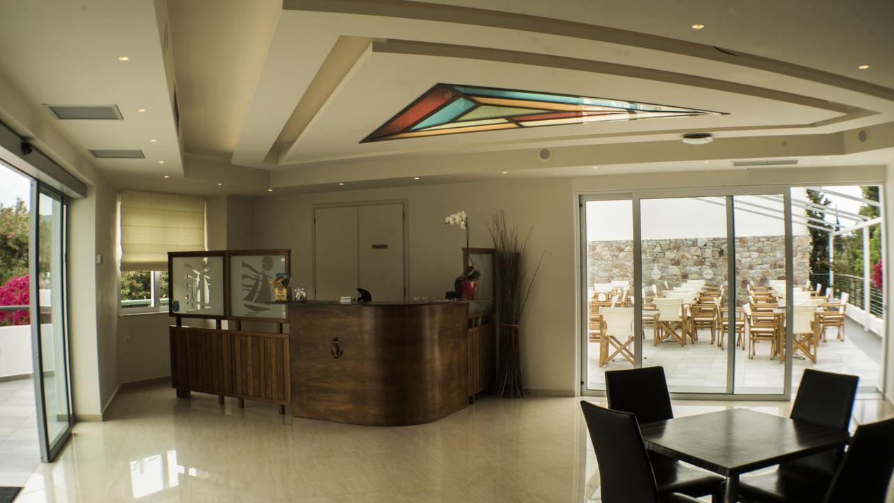 Junior Hotel Iria Exterior photo