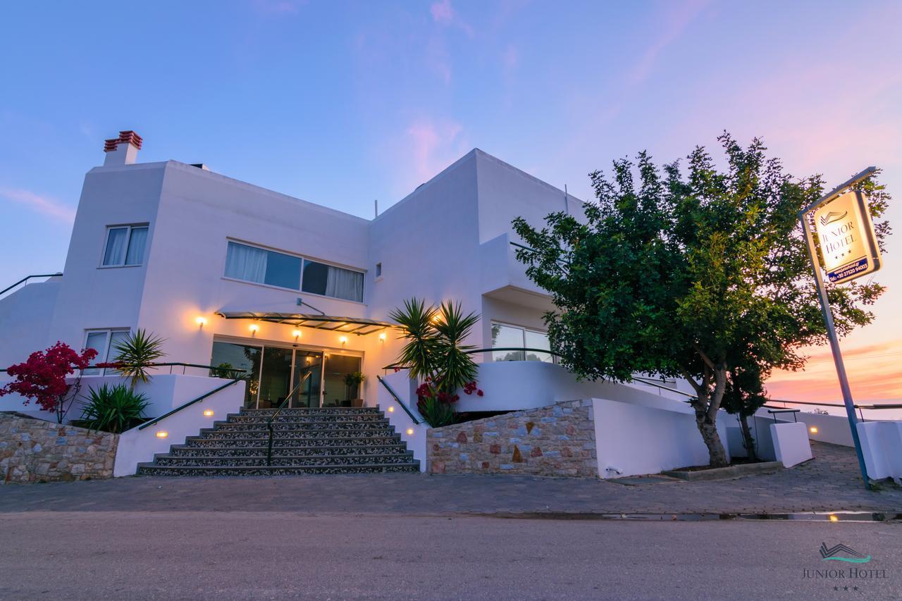 Junior Hotel Iria Exterior photo