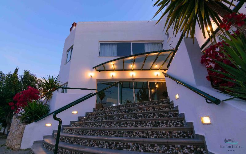 Junior Hotel Iria Exterior photo
